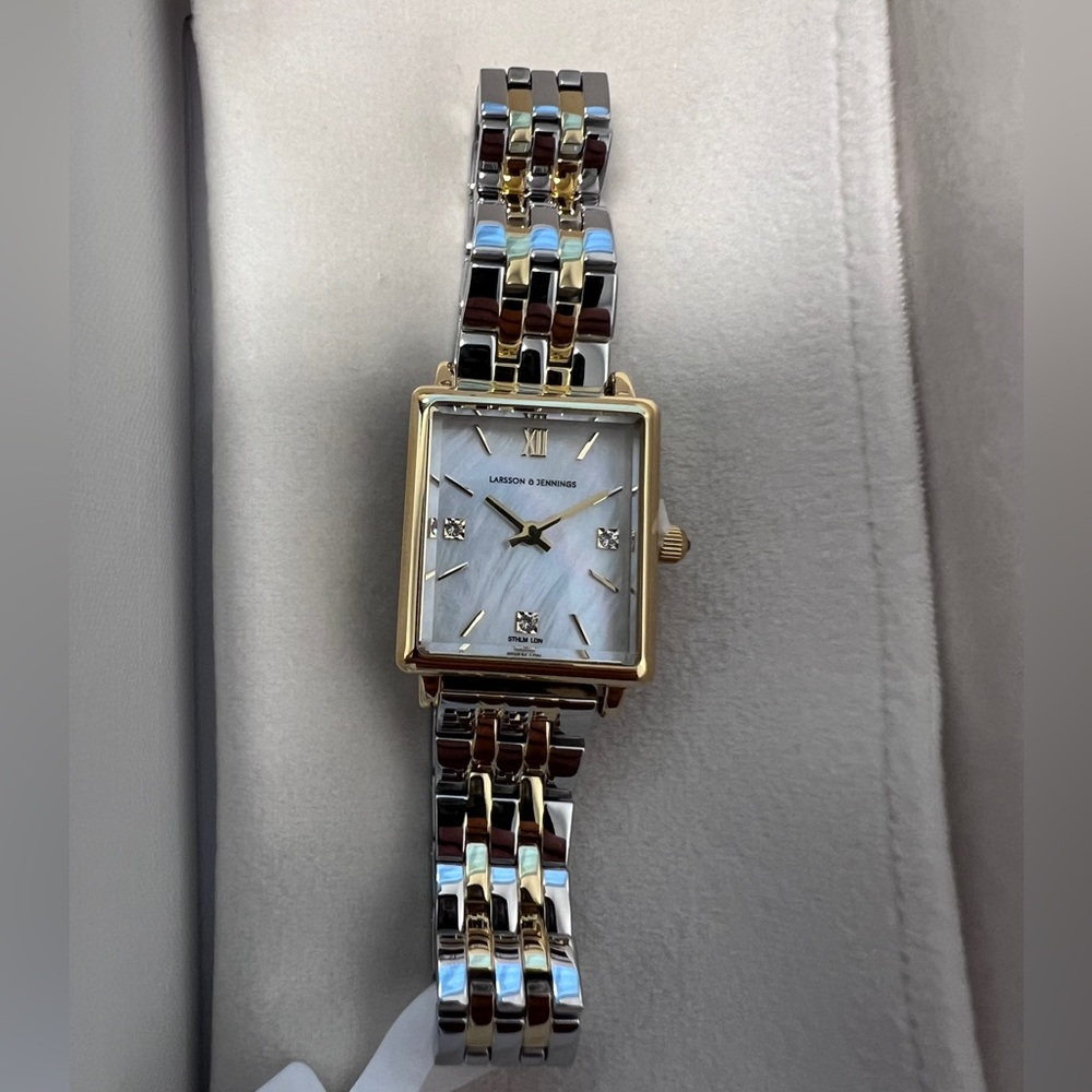 Larson & Jennings Watch